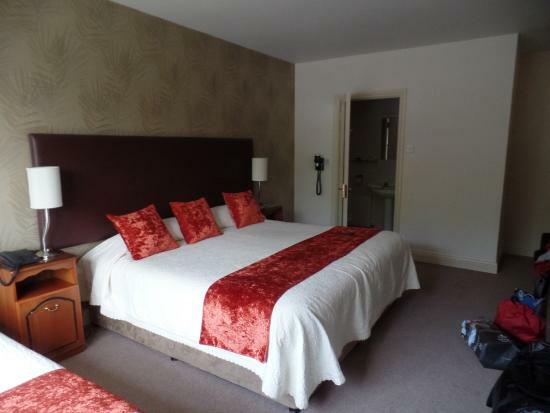 Robeen House Bed & Breakfast